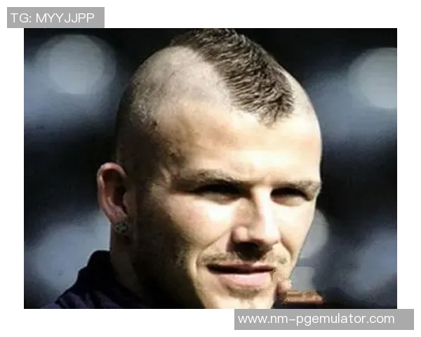 《足球场上的爆笑瞬间,球星们的意外失误和搞笑互动》 《足球场上的爆笑瞬间,球星们的意外失误和搞笑互动》